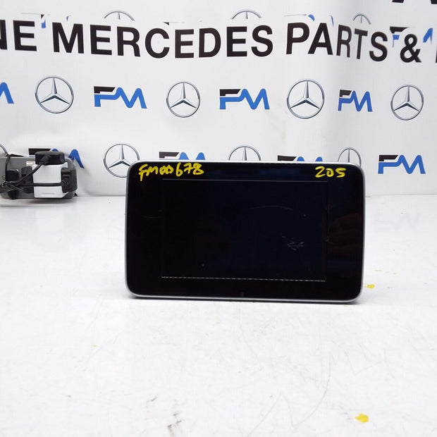 MERCEDES C-CLASS W205 2017 SAT NAV MULTIMEDIA SCREEN A2059004113 FM00678