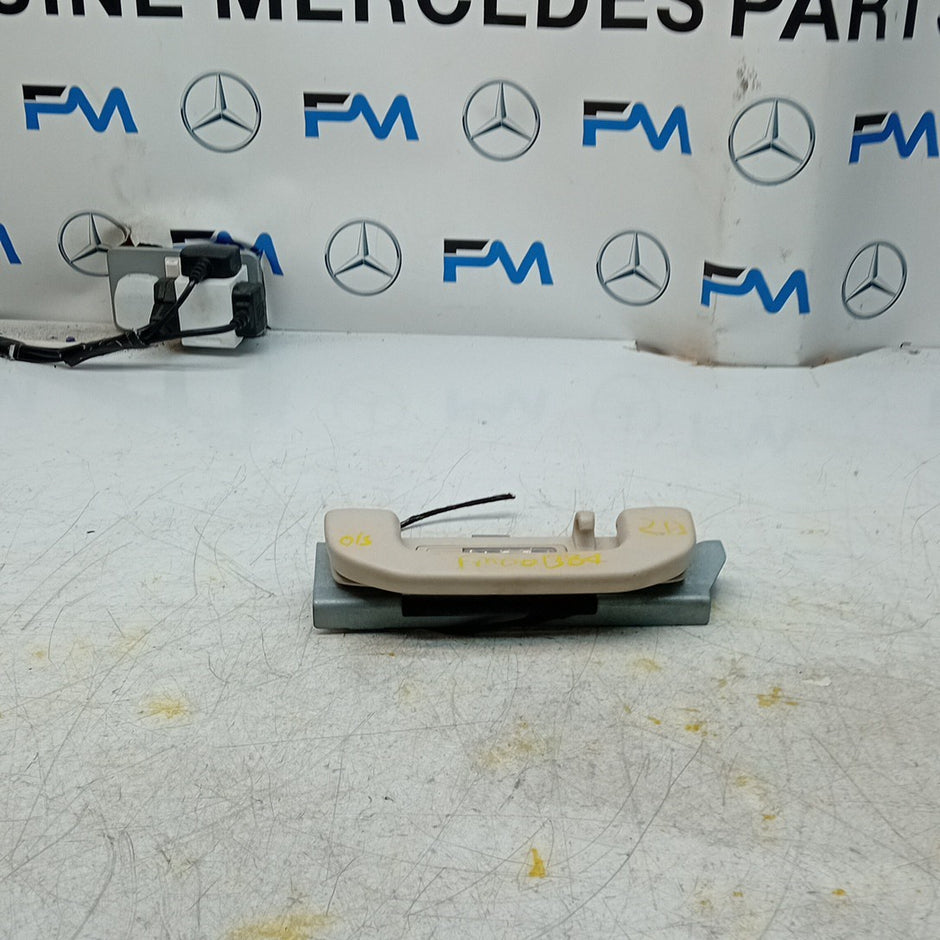 MERCEDES BENZ E-CLASS W213 RIGHT DRIVER ROOF HANDLE A0998150100 FM001384