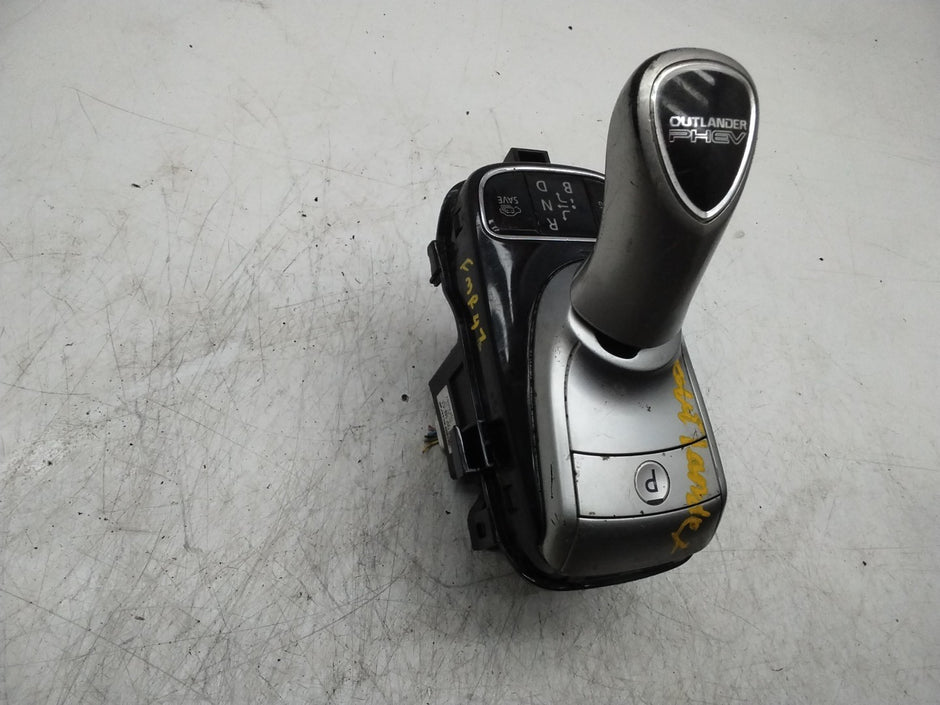 MITSUBISHI OUTLANDER GEAR STICK 2400A355 FMR47