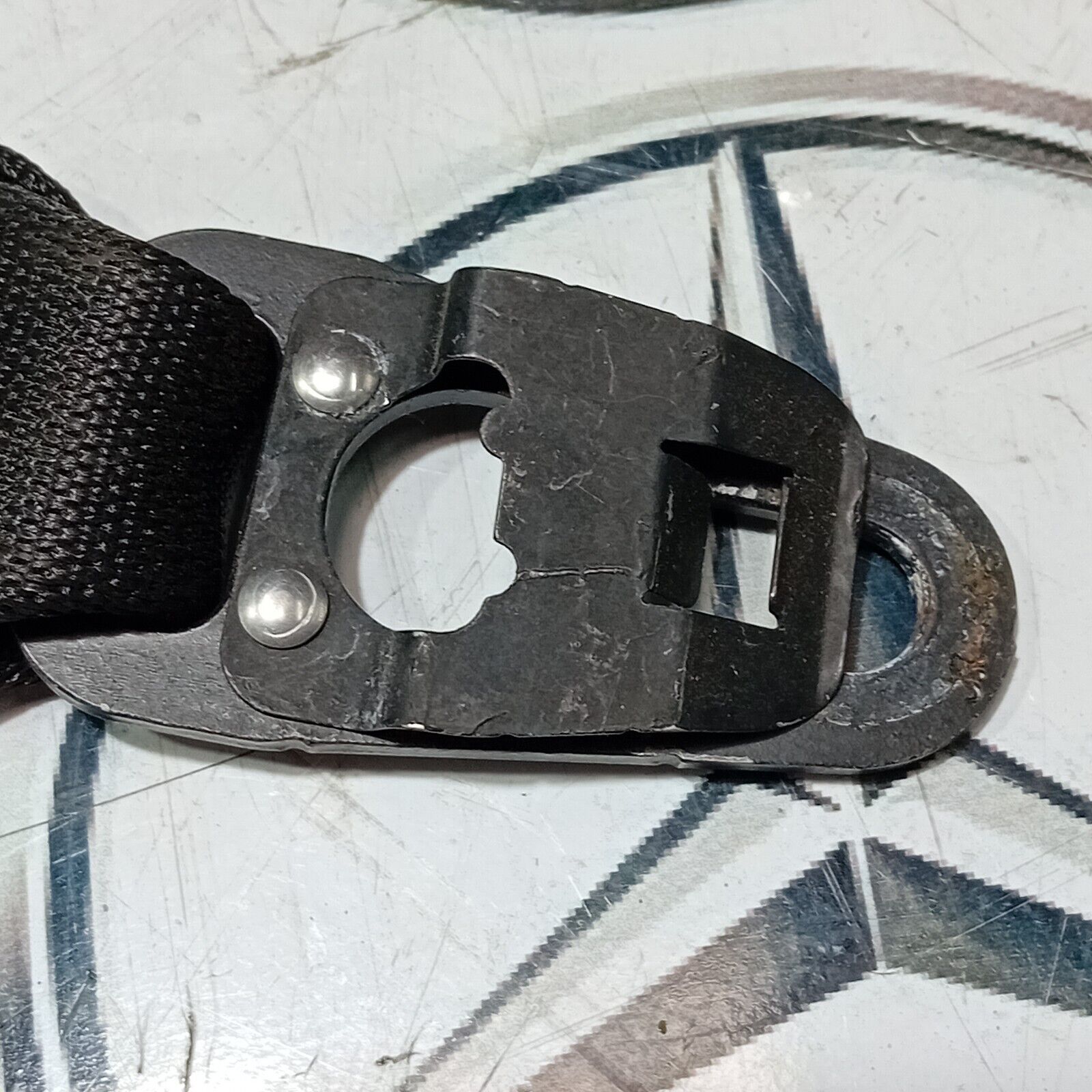 MERCEDES C CLASS SEAT BELT FRONT LEFT PASSENGER SIDE NEARSIDE W205 2015