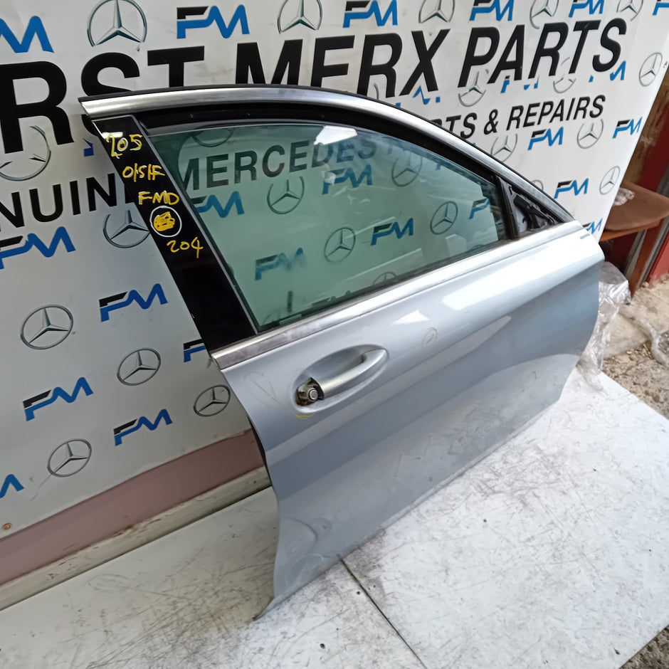 MERCEDES BENZ C-CLASS W205 SALOON DRIVER  FRONT DOOR OSF SILVER 2014 ON  FMD204