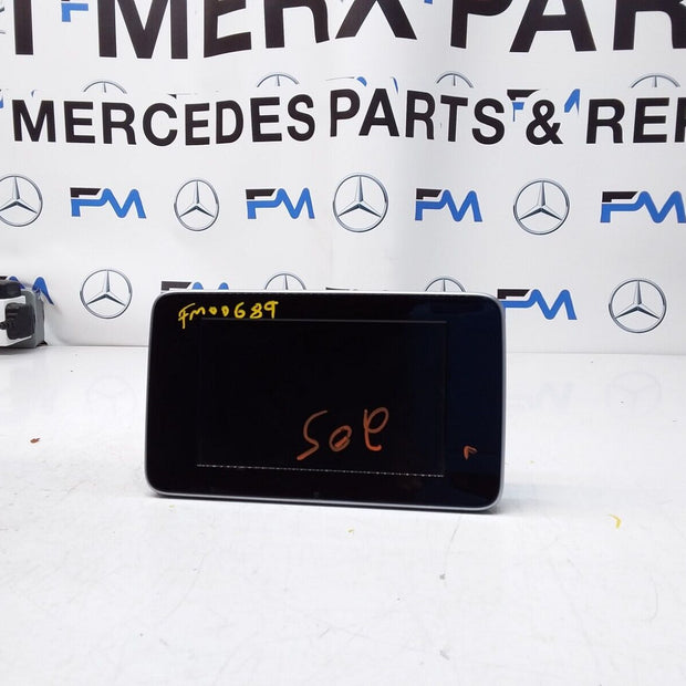 MERCEDES C-CLASS W205 2016 SAT NAV MULTIMEDIA SCREEN A2059004113 FM00689