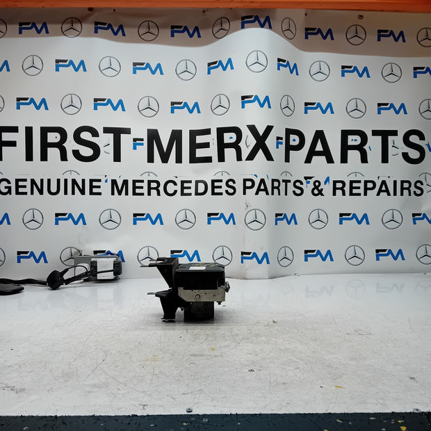 MERCEDES BENZ B-CLASS W246 ABS PUMP CONTROL MODULE UNIT A0084317512 FM001459