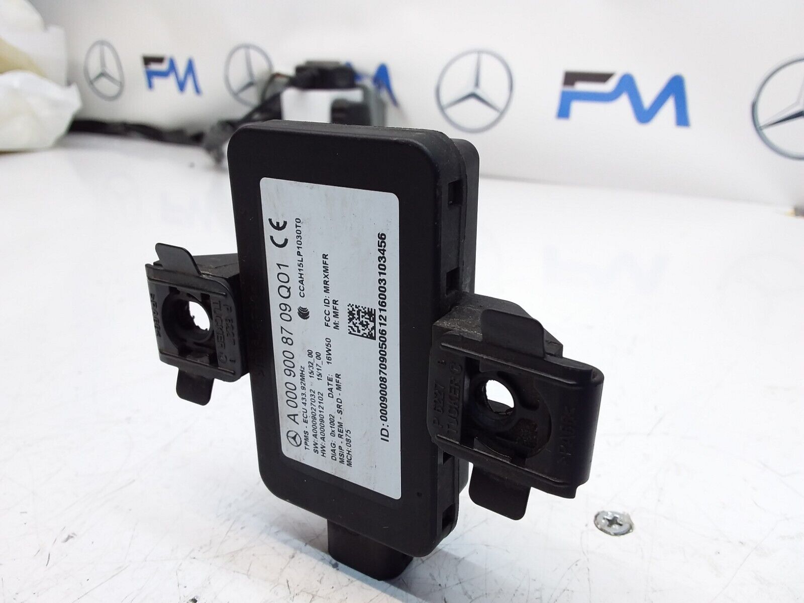 MERCEDES E-CLASS W213 TYRE PRESSURE MONITORING SENSOR A0009008709 FM00458