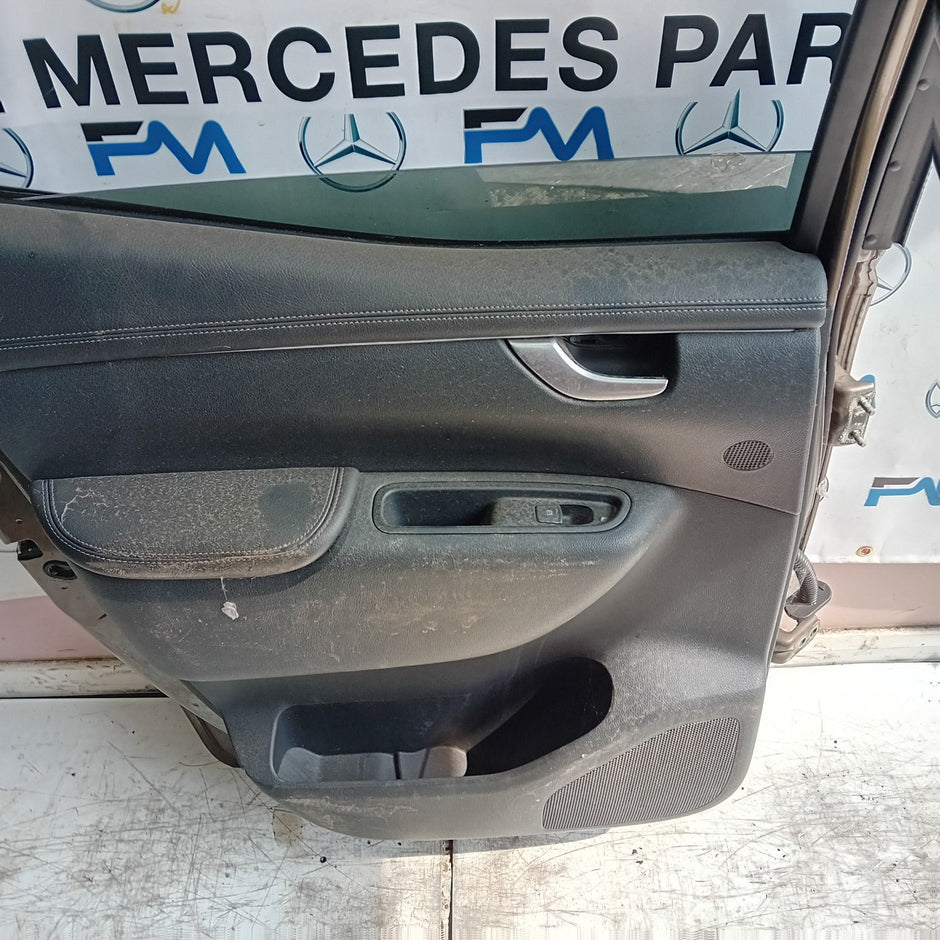 MEECEDES X-CLASS W470 PASSENGER SIDE REAR DOOR NSR 2017-20 BROWN COMPLETE FMD283