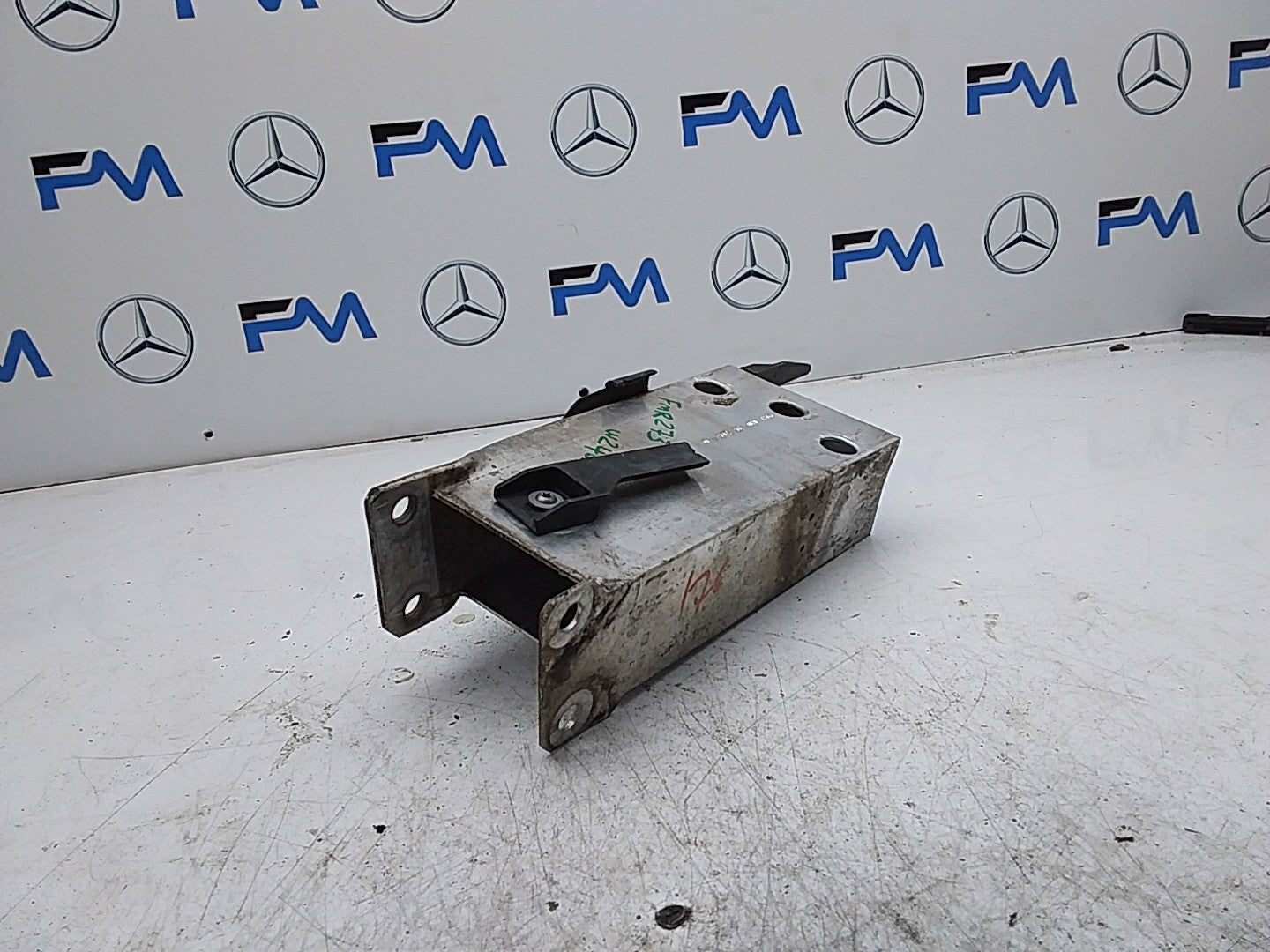 MERCEDES B-CLASS W246 BUMPER DEFORMATION MOUNT RIGHT SIDE A2466200195 FMR273