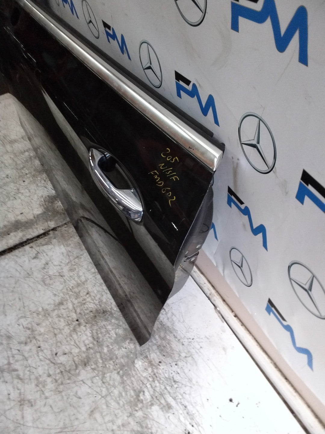 MERCEDES BENZ  C-CLASS W205 PASSENGER FRONT DOOR NSF BLACK 2014-21  FMD602