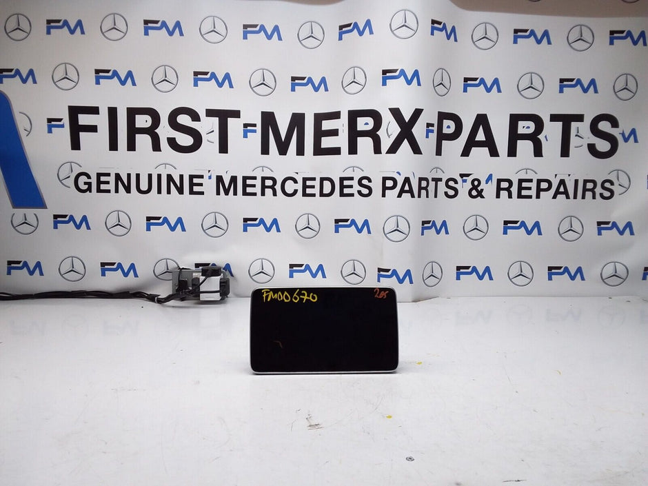 MERCEDES C-CLASS W205 2017 SAT NAV MULTIMEDIA SCREEN A2059002211 FM00670
