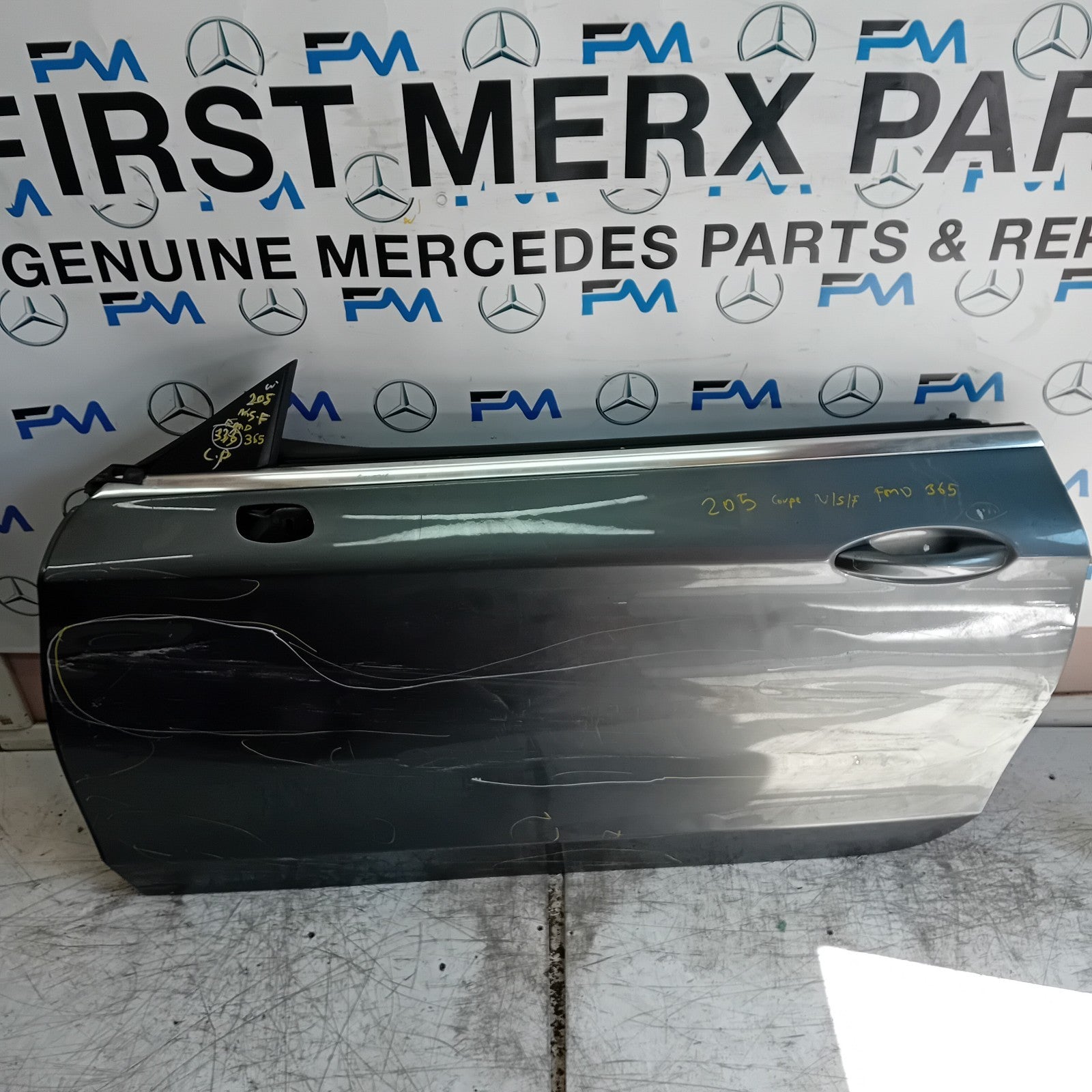 MERCEDES C-CLASS W205 CP PASSENGER FRONT DOOR NSF 2016 ON GREY COMPLETE FMD365