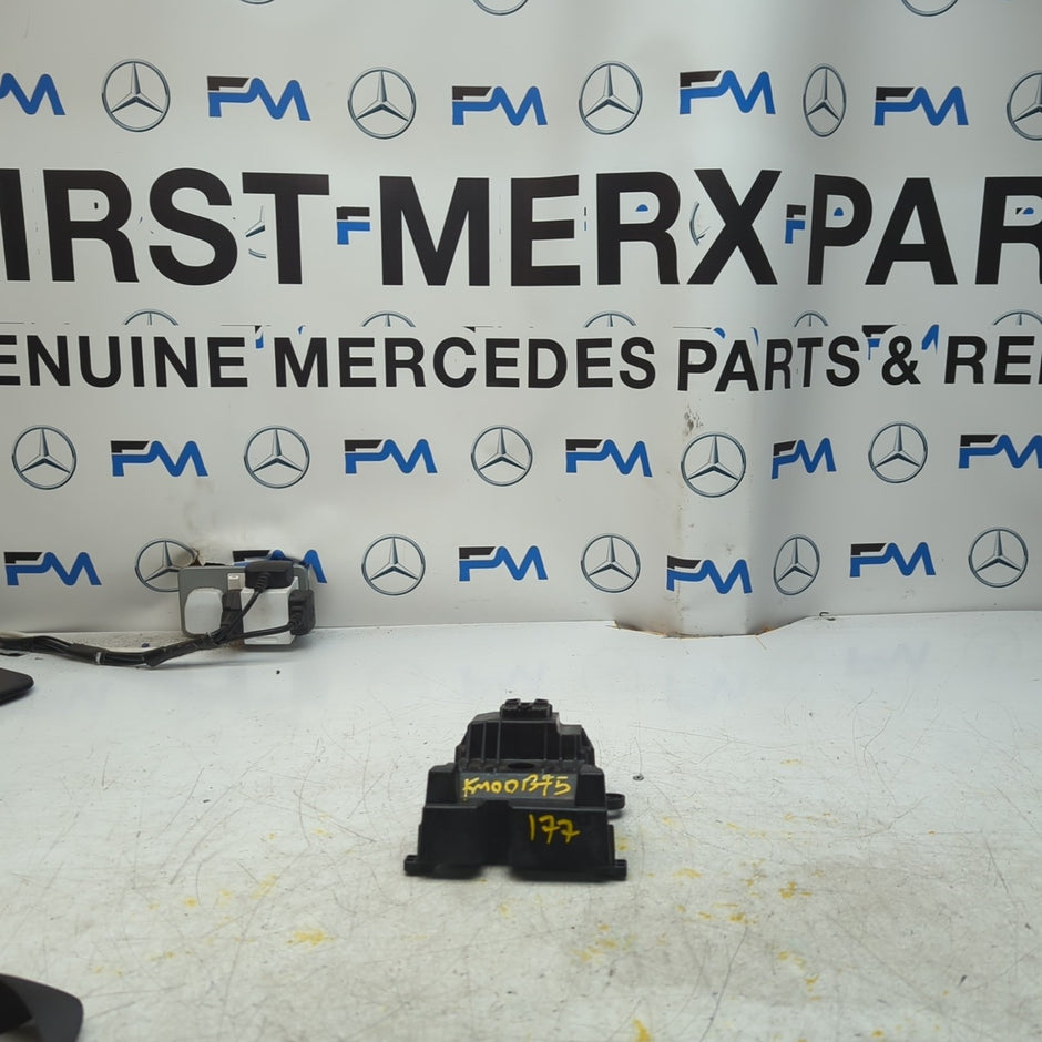 MERCEDES ACLASS W177 CENTRE CONSOLE GEAR SHIFT KNOB BRACKET A1776831400 FM001375