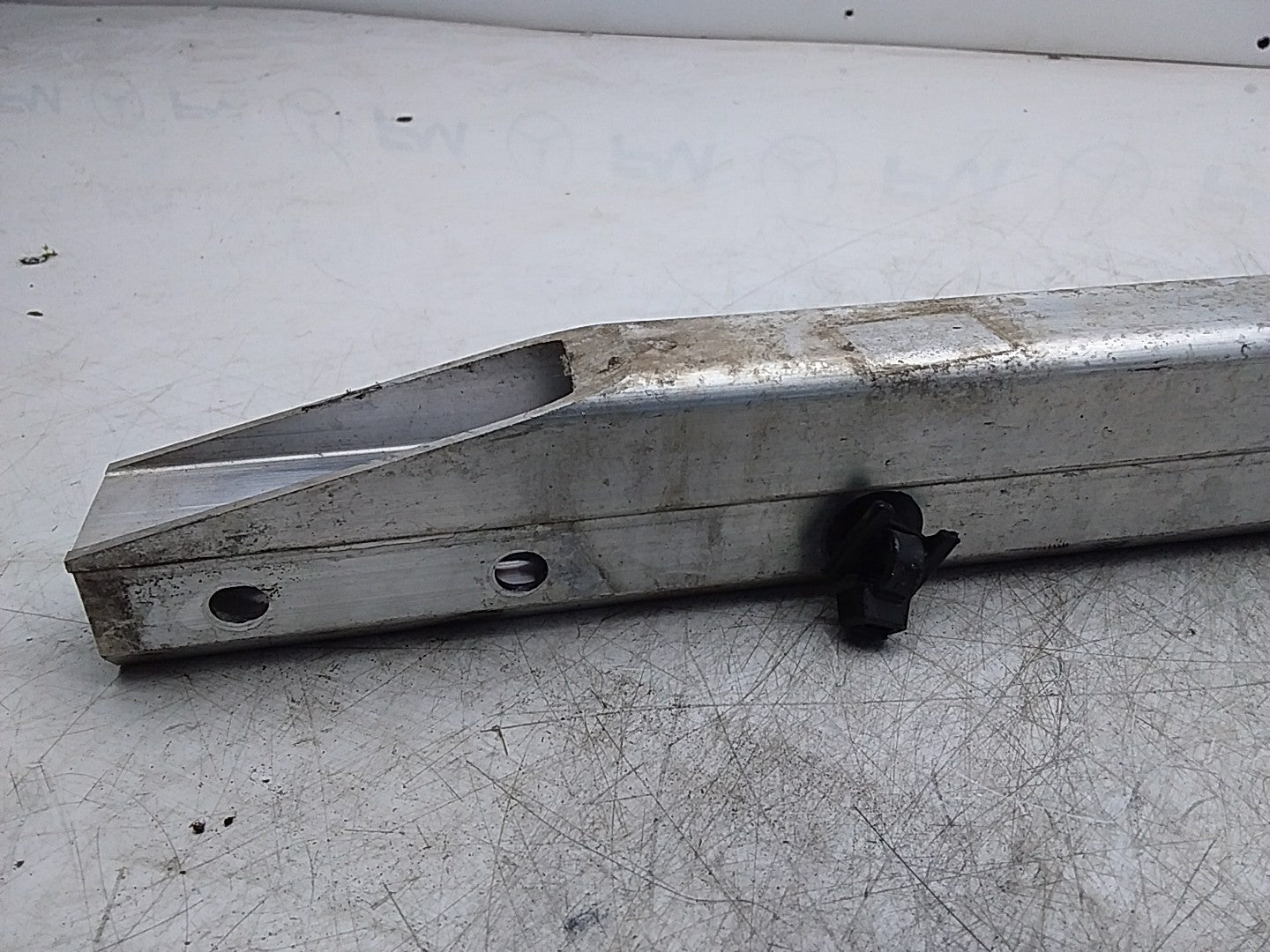 MERCEDES A-CLS W177 FRONT LEFT LOWER SUPPORT BAR A1776225100 FMR243