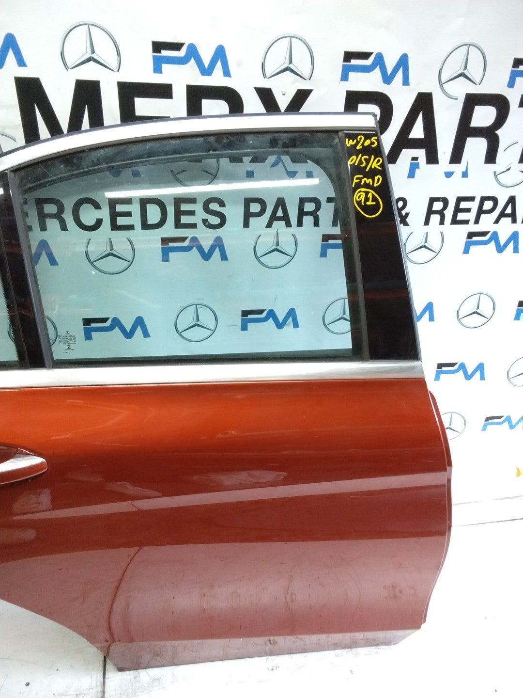 MERCEDES BENZ  C-CLASS W205 DRIVER SIDE REAR DOOR O/S/R COMPLETE RED FMD91