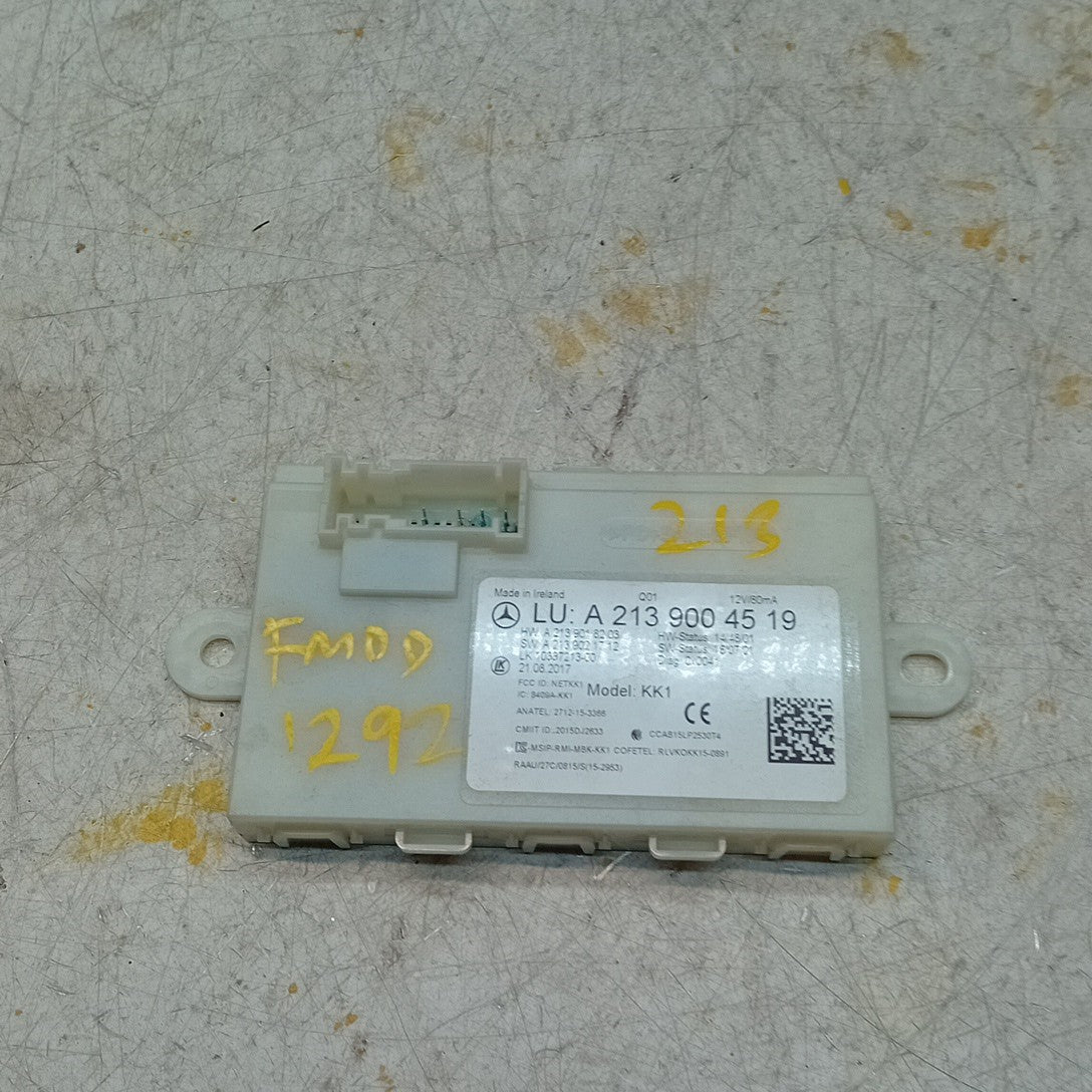 MERCEDES BENZ E-CLASS KEYLESS GO CONTROL UNIT W213 A2139004519 FM001292