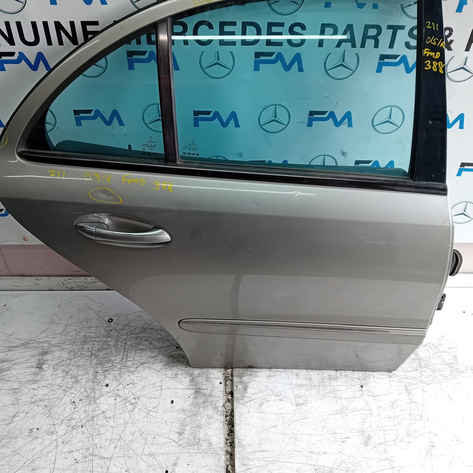 MERCEDES E-CLASS W211 DRIVER REAR DOOR OSR  2003-09 COMPLETE FMD388