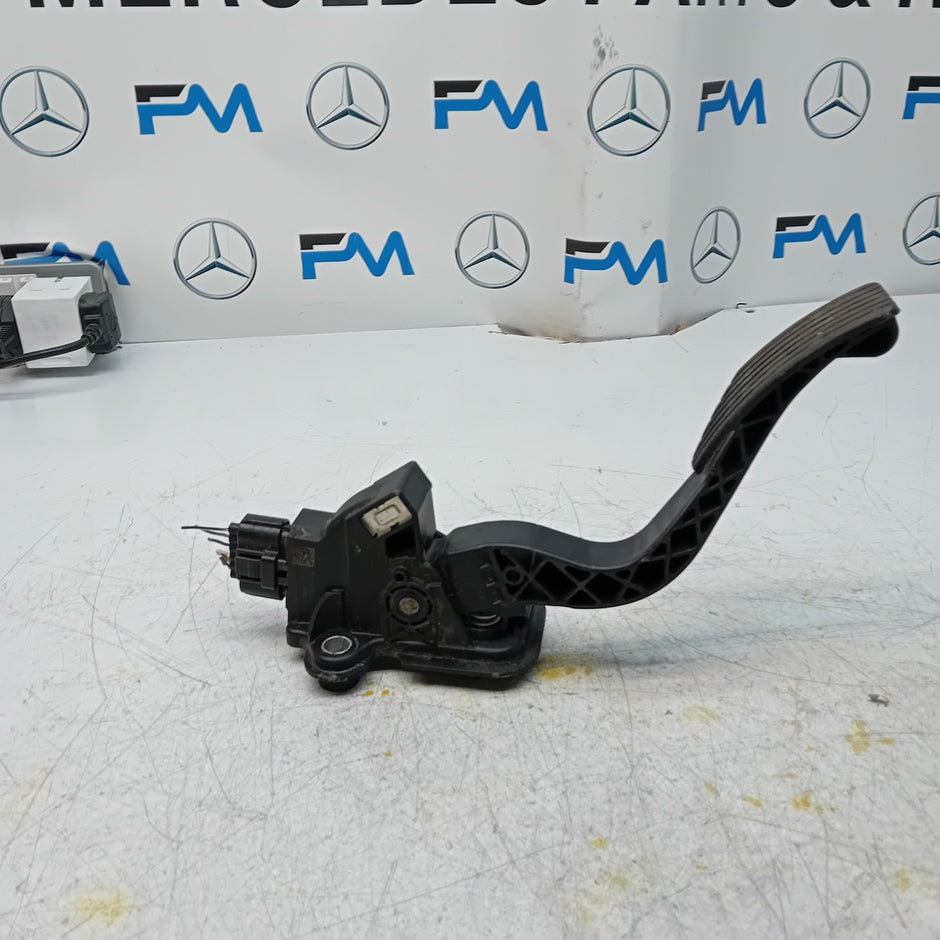 MITSUBISHI OUTLANDER MK3 THROTTLE ACCELERATOR 16600A188 2013  FM001479