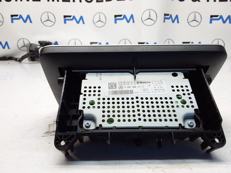 MERCEDES C-CLASS W205 2017 SAT NAV MULTIMEDIA SCREEN A2059004113 FM00678