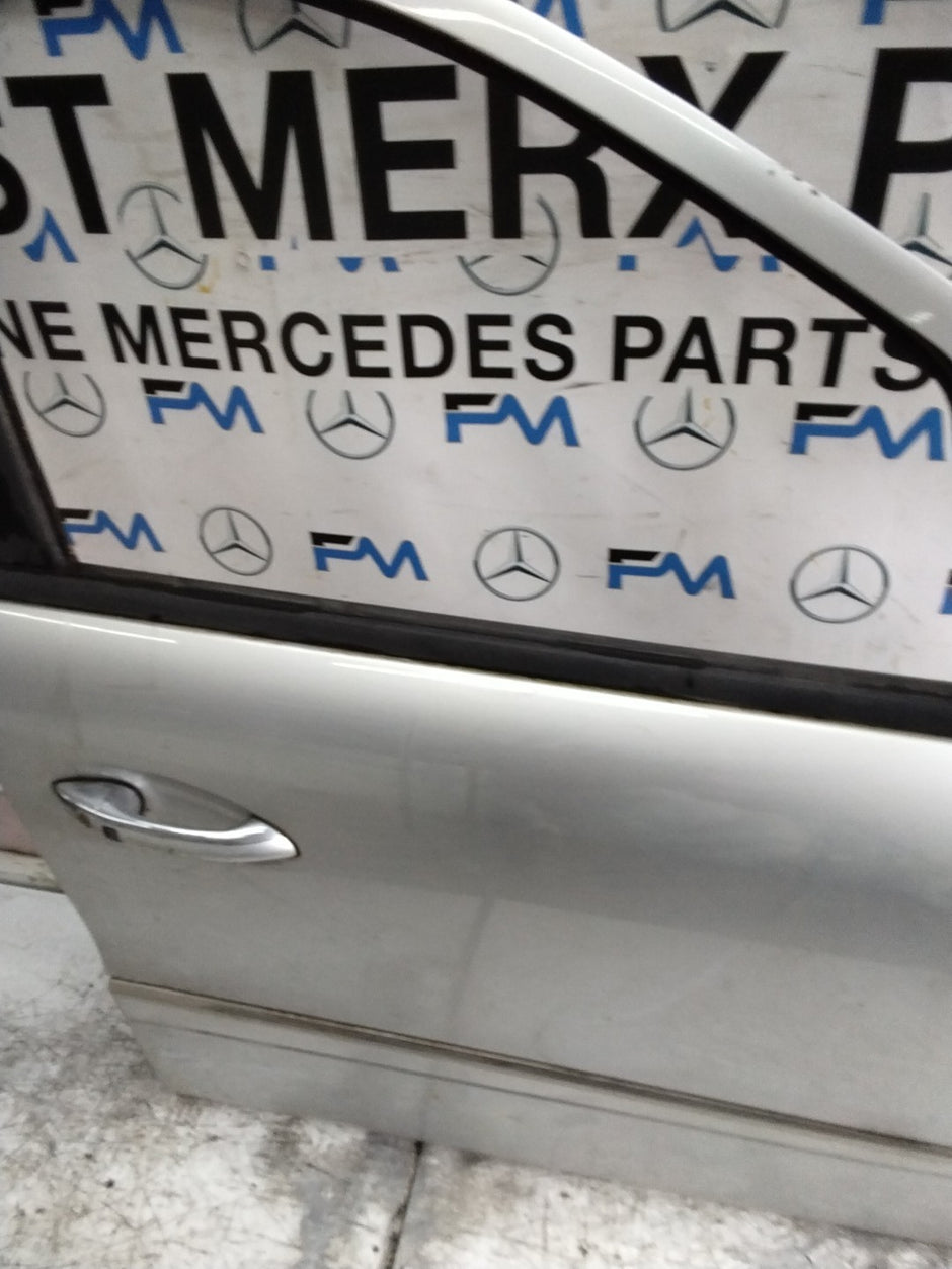 MERCEDES M-CLASS W164  DRIVER FRONT DOOR OSF SILVER 2005-11 FMD561