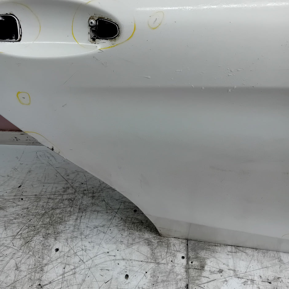 MERCEDES C-CLASS W205 SALOON DRIVER REAR DOOR OSR WHITE 2014ON COMPLETE FMD238