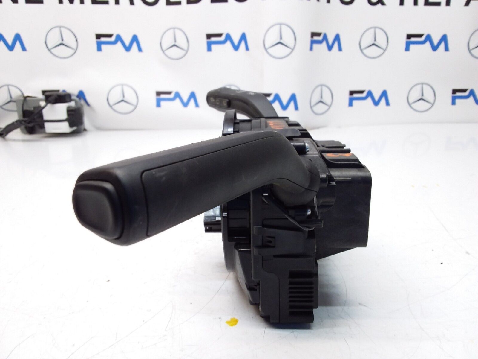 Mercedes  A-CLASS W177 INDICATOR/WIPER GEAR SELECT + SQUIB 10139371 2018 FM00534