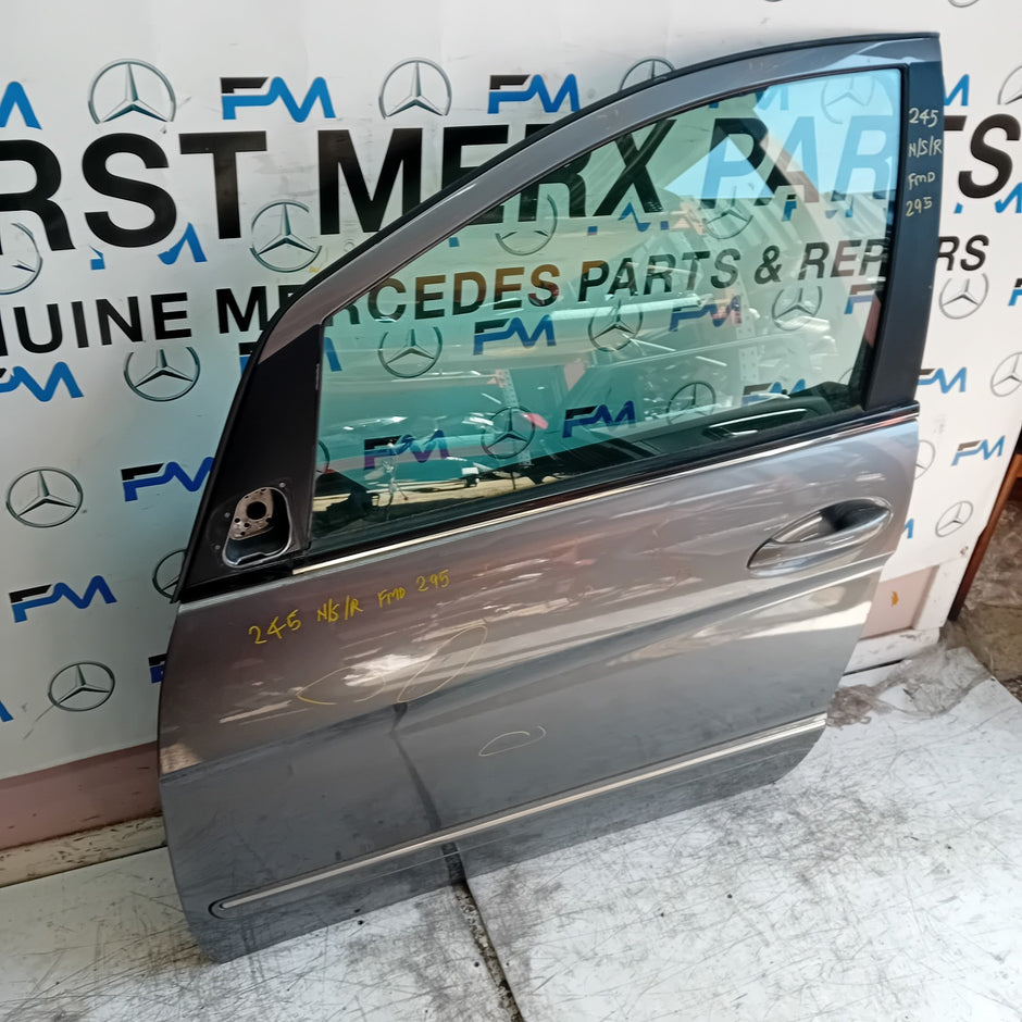 MERCEDES BENZ B-CLASS W245 PASSENGER REAR DOOR NSR GREY 2005-11 COMPLETE FMD295