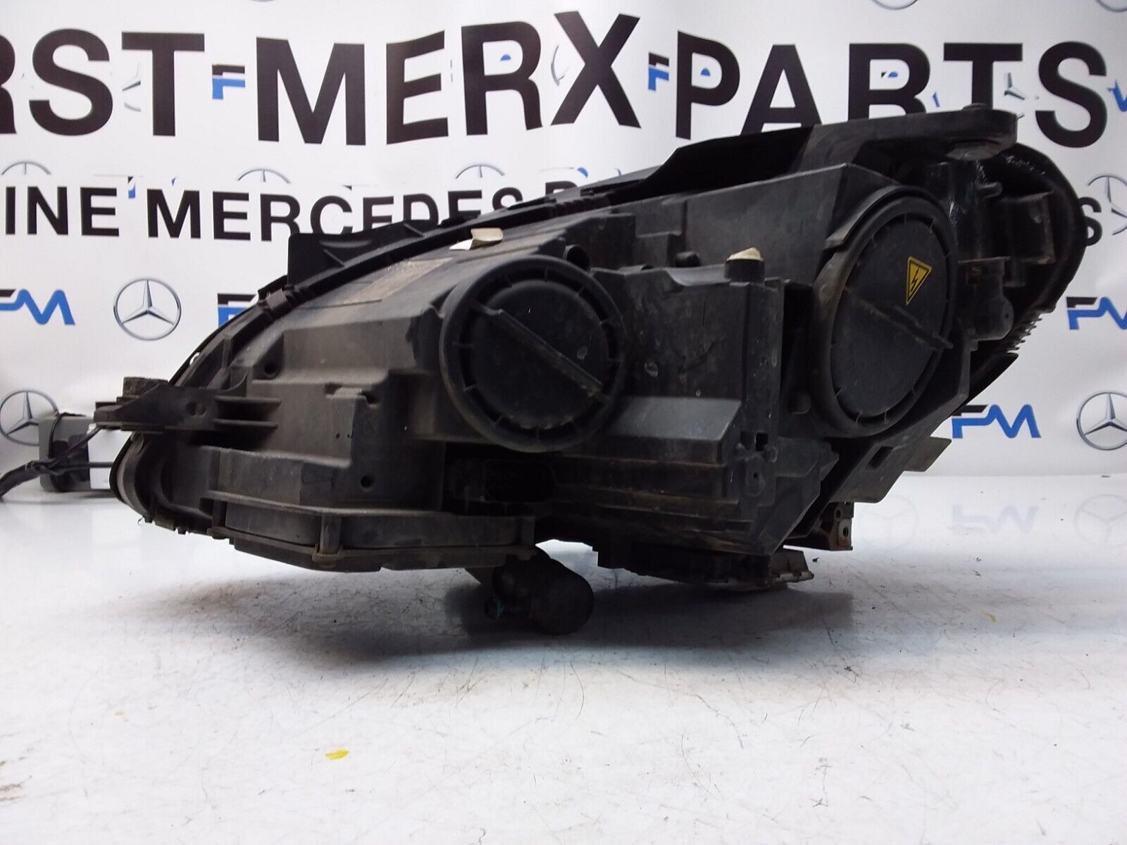 2011 MERCEDES C-CLASS W204 HEADLIGHT DRIVER OS A2048205859 FMH130 LED INTELLIGEN