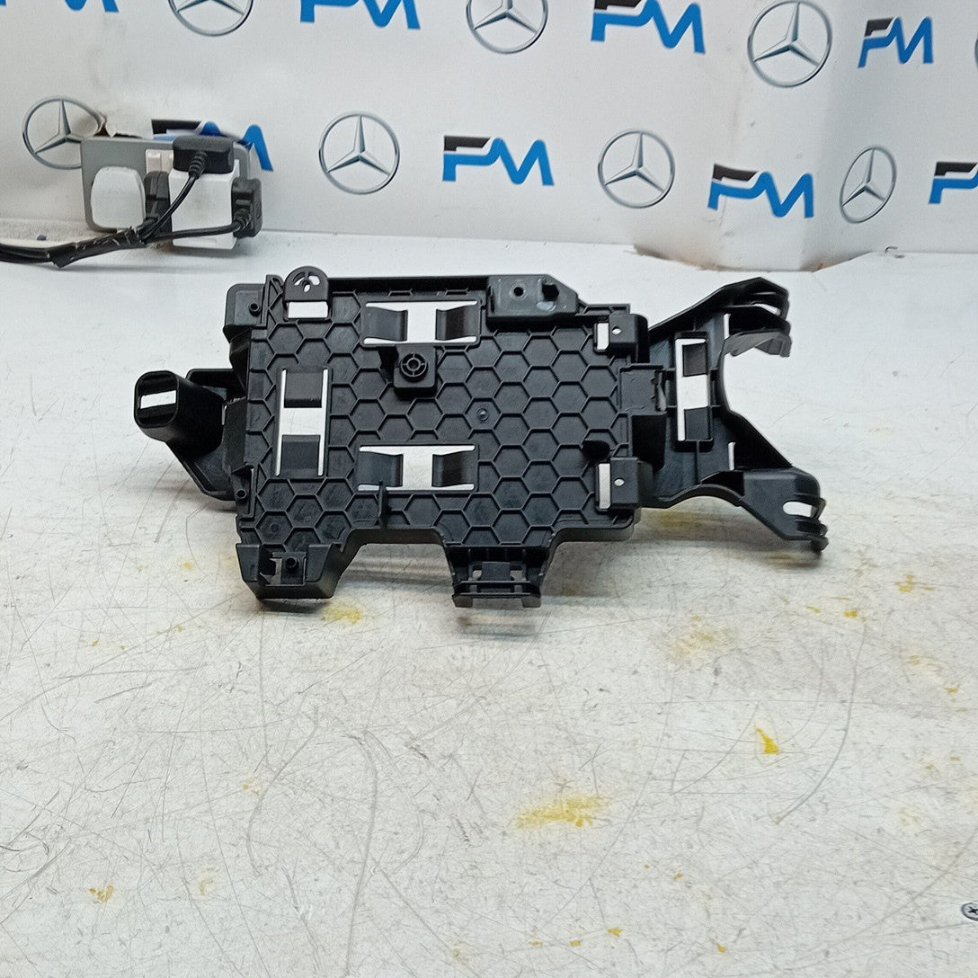 MERCEDES E-CLASS REAR BODY CONTROL MODULE BRACKET W213 A2135451140 2016 FM001356