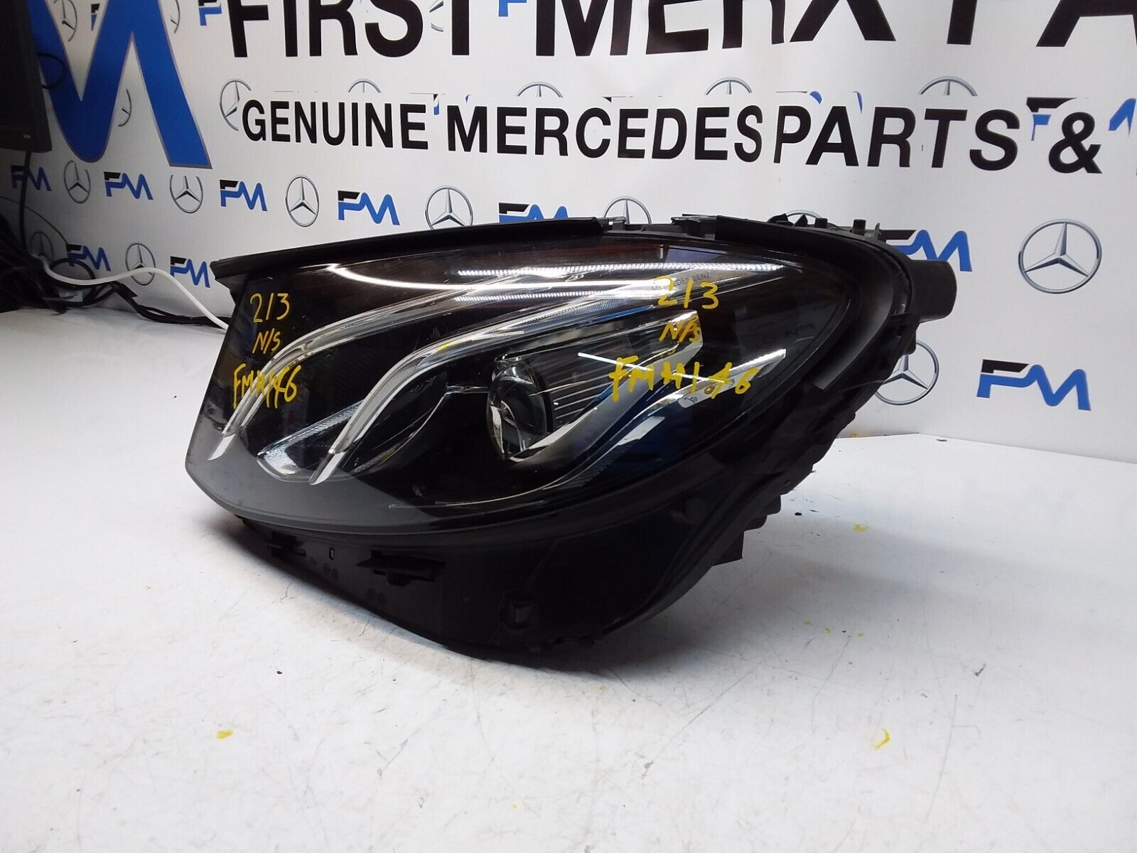 2018 MERCEDES E-CLASS W213 HEADLIGHT PASSENGER NS A2139064104 FMH146 LED HIGH