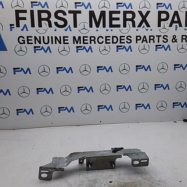 MERCEDES BENZ  C-CLASS W206 MOUNTING BRACKET A2066911100 FMR204