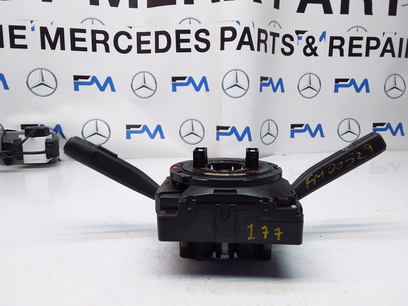 Mercedes  A-CLASS W177 INDICATOR/WIPER GEAR SELECT + SQUIB 10139371 2020 FM00529