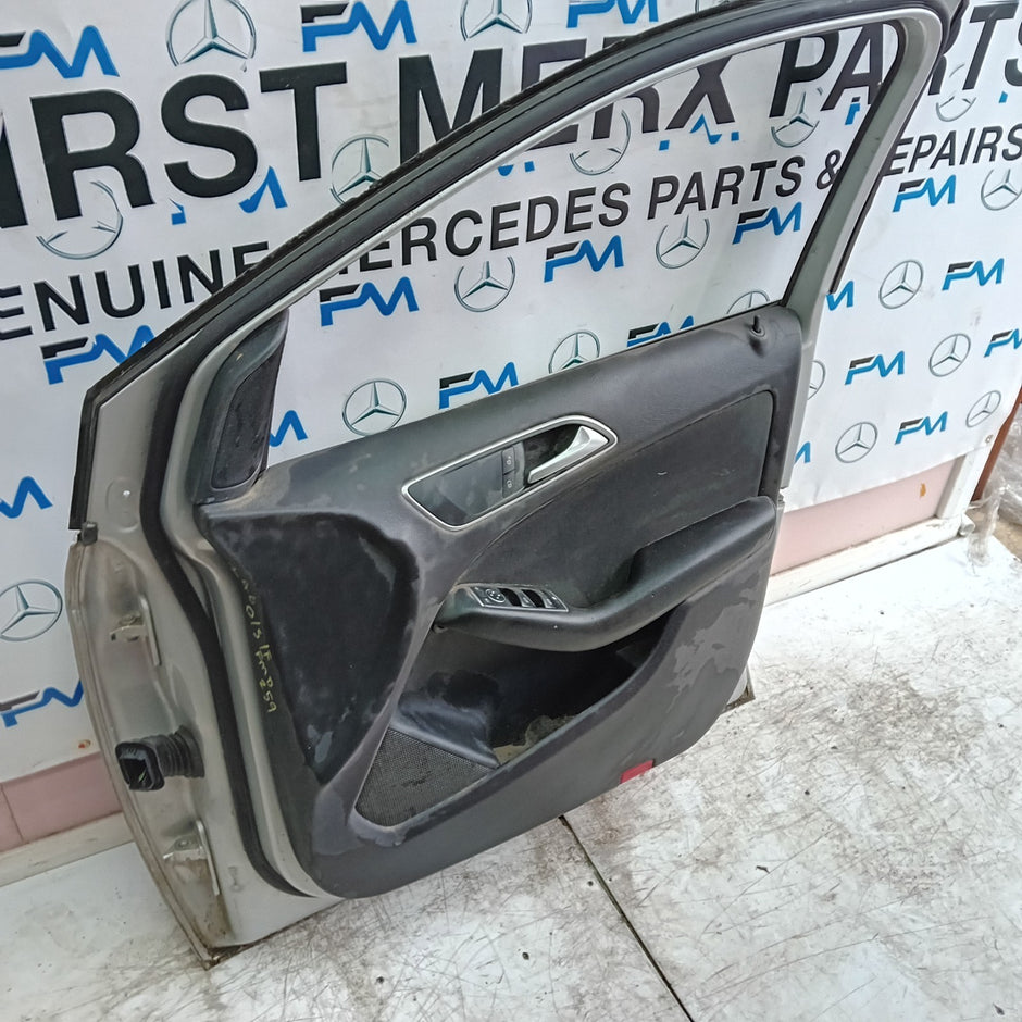 MERCEDES B-CLASS W246 DRIVER FRONT DOOR OSF SILVER  2012-19 COMPLETE FMD259