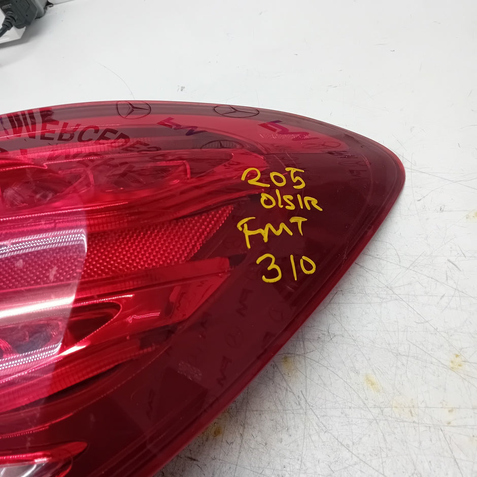 MERCEDES C-CLASS W205 DRIVER SIDE RIGHT REAR TAIL LIGHT 2014 A2059061457 FMT310