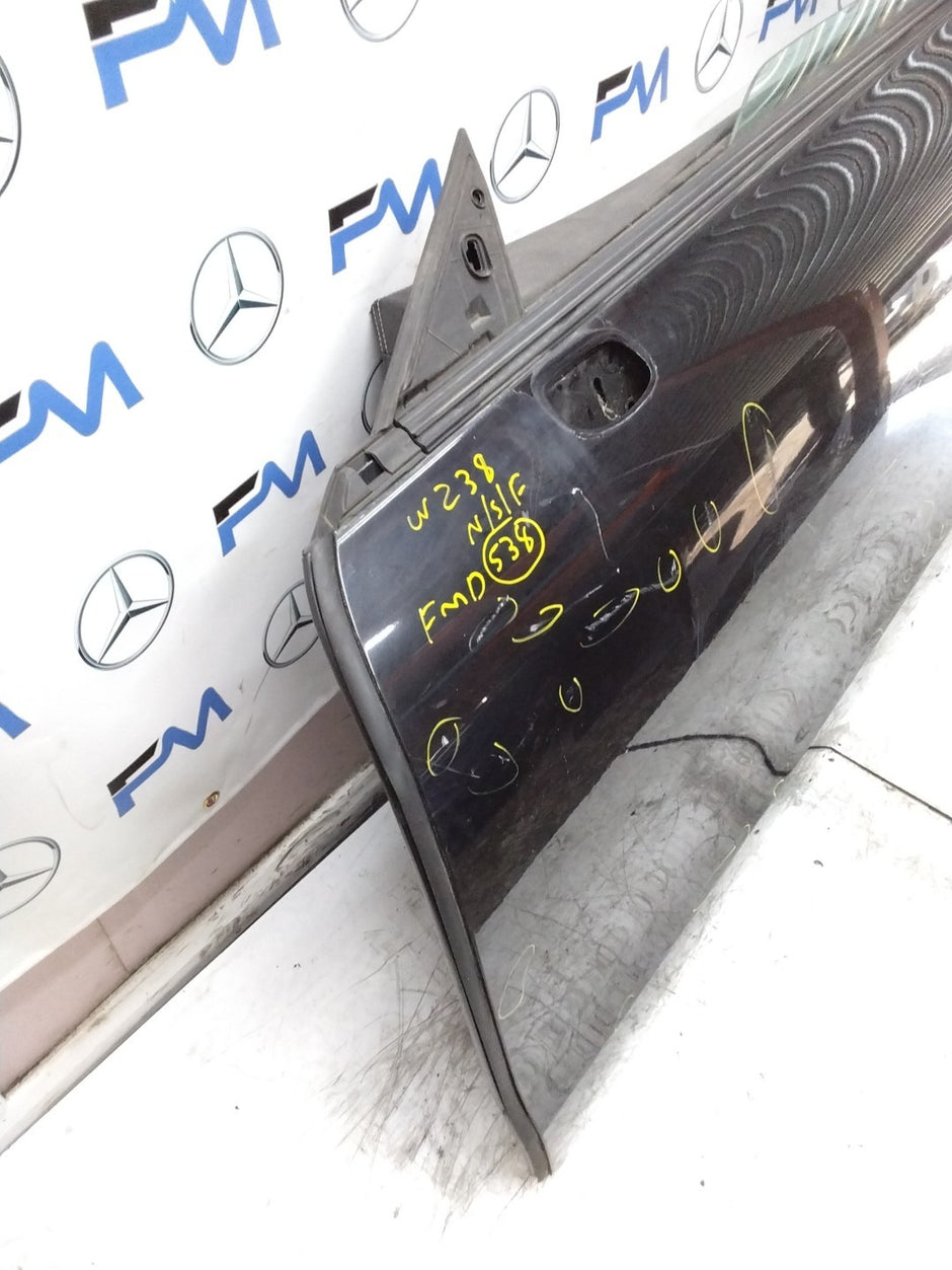 MERCEDES E-CLASS W238  PASSENGER FRONT DOOR NSF BLACK 2017 ONWARDS COMPLT FMD538