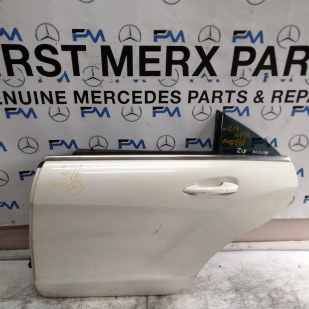 MERCEDES CLS W218  COUPE PASSENGER REAR DOOR NSR WHITE 2011-17 COMPLETE FMD301