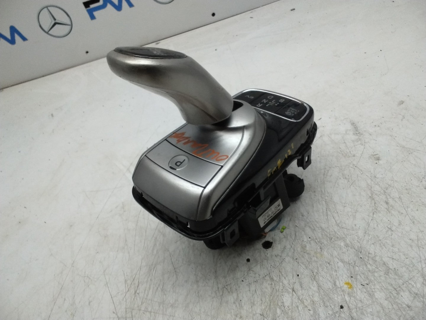 MITSUBISHI OUTLANDER GEAR STICK 2400A355 FMR121