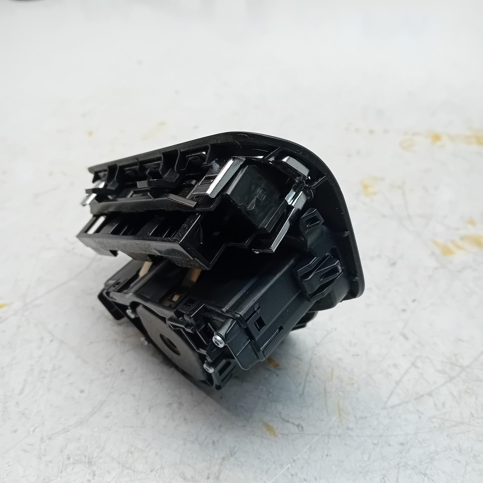MERCEDES C-CLASS W205 HEADLIGHT CONTROL SWITCH 2014 A2059057007 FM001192