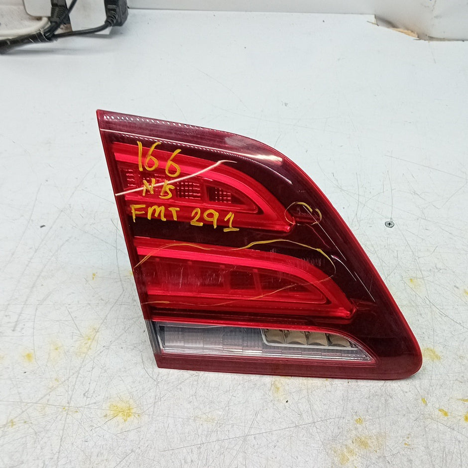 MERCEDES GLS W166 PASSENGER LEFT  REAR TAIL LIGHT A1669066101 2017 FMT291