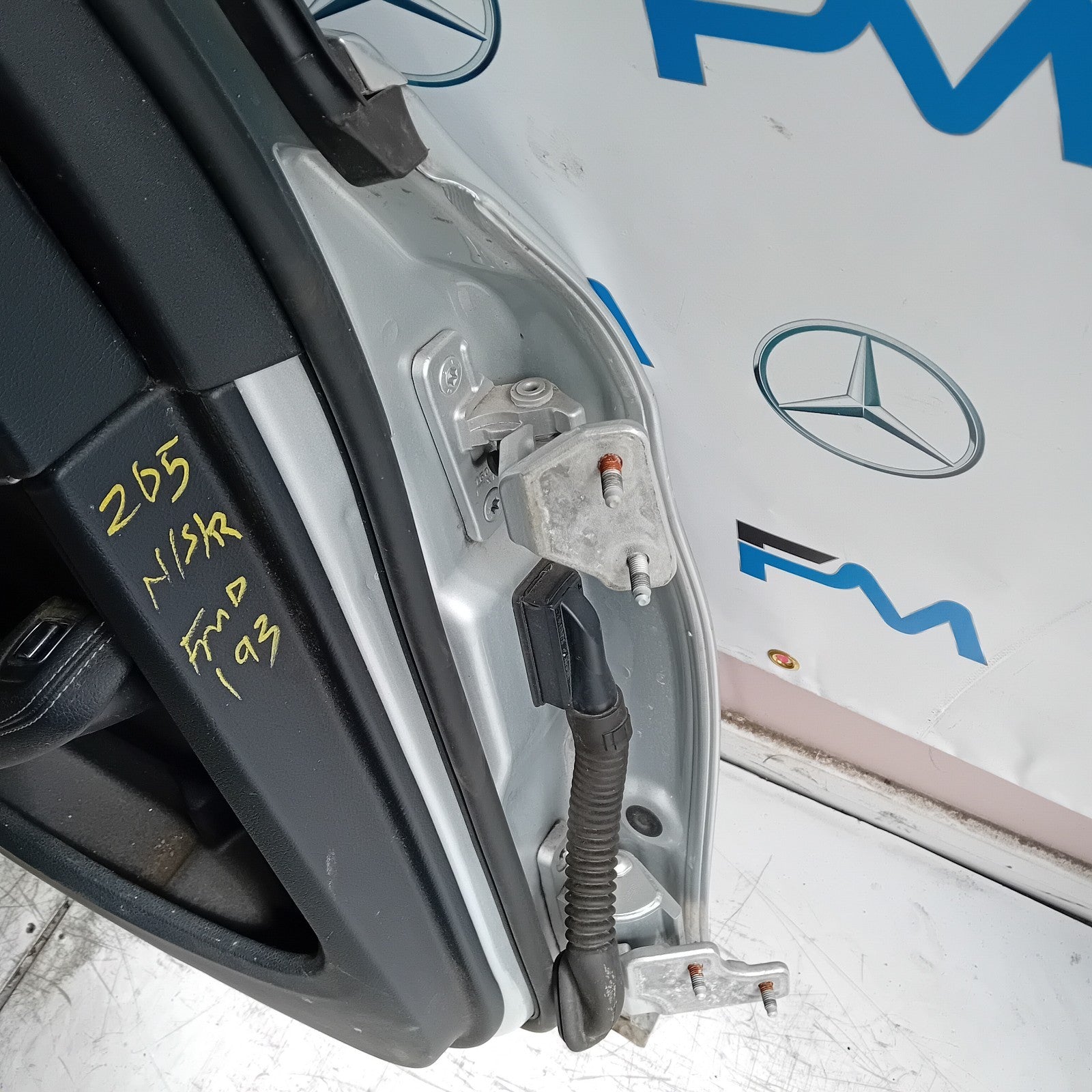 MERCEDES C-CLASS W205 PASSENGER  REAR DOOR NSR SILVER 2014 ON COMPLETE FMD193