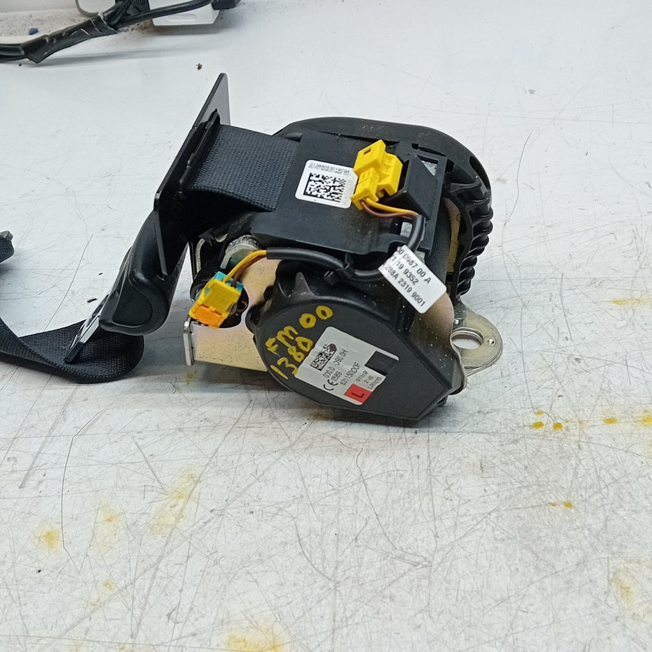 MERCEDES E-CLASS W213 REAR PASSENGER SIDE SEAT BELT BLACK A2138605301 FM001380