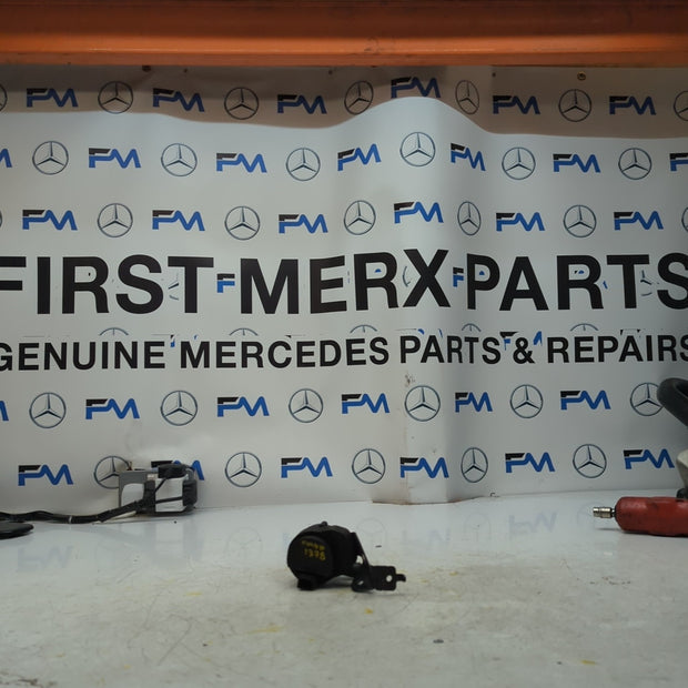 MERCEDES BENZ  C E-CLASS W211 ELECTRIC COOLANT WATER PUMP A2118350028 FM001378