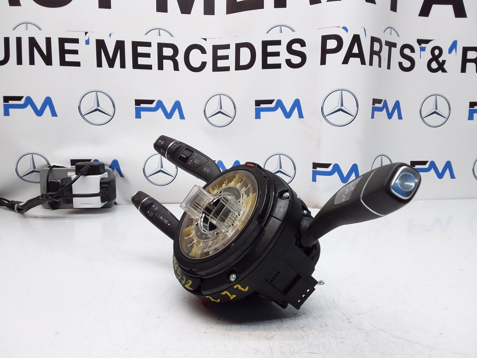 Mercedes E GLE CLASS W212 INDICATOR/WIPER GEAR SELECT + SQUIB  2016 FM00572