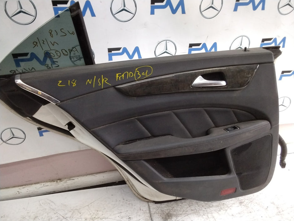 MERCEDES CLS W218  COUPE PASSENGER REAR DOOR NSR WHITE 2011-17 COMPLETE FMD301
