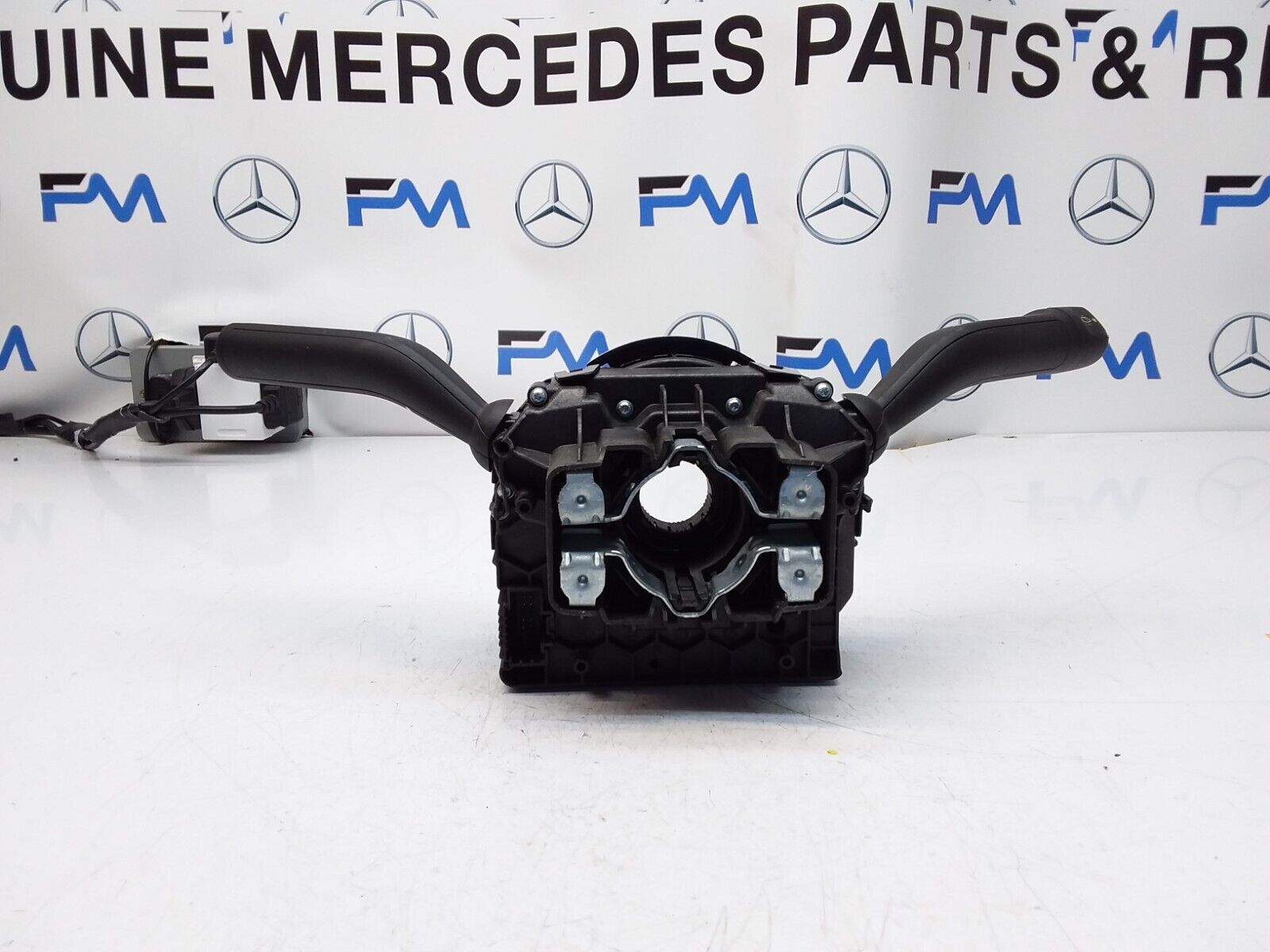 Mercedes  A-CLASS W177 INDICATOR/WIPER GEAR SELECT + SQUIB 10139371 2020 FM00532