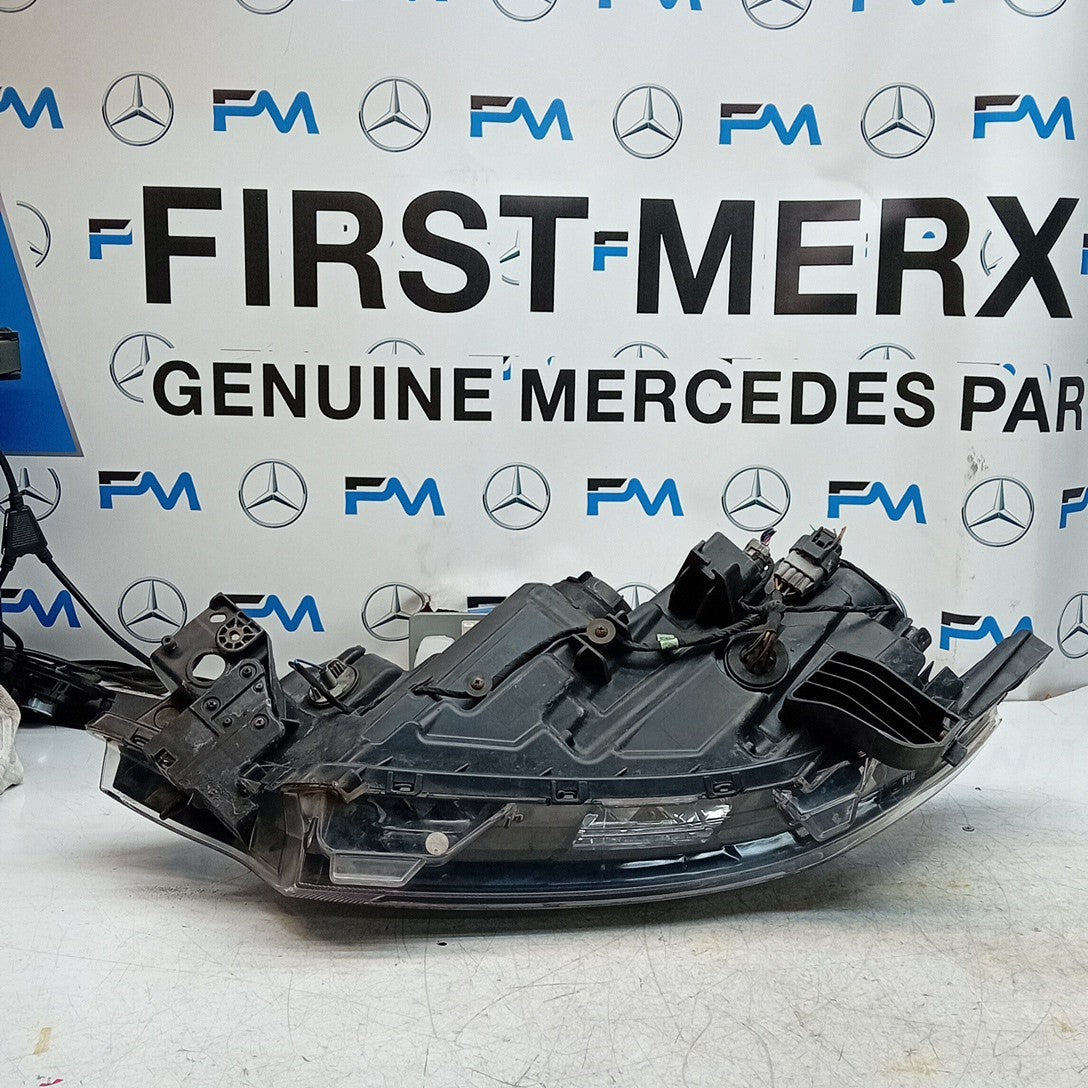 MITSUBISHI OUTLANDER MK3 2015 HEADLIGHT DRIVER OS LEFT L0094I 1U64 FM001587
