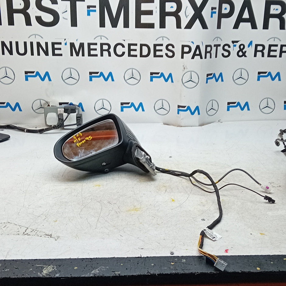 MERCEDES C-CLASS W205 PASSENGER WING MIRROR NS BLACK PL CAMERA A2058104901 FMM75