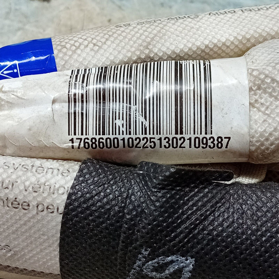 MERCEDES A CLASS W176 13-17 PASSENGER N/S ROOF CUTAIN AIRBAG A176860010 VS4188