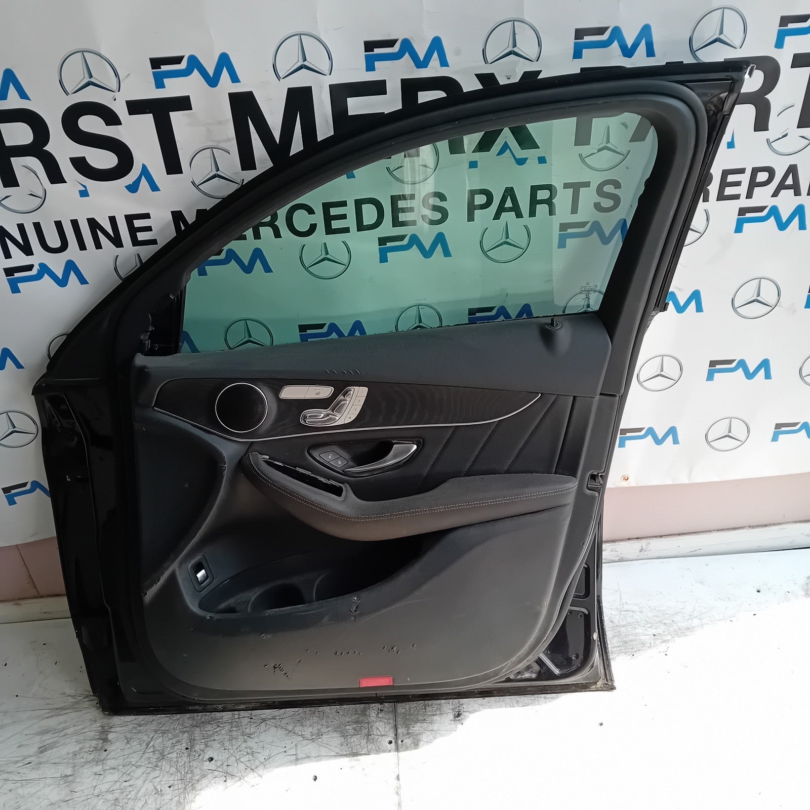 MERCEDES BENZ GLC X253 SLN DRIVER FRONT DOOR OSF 2016 ON BLACK COMPLETE FMD274