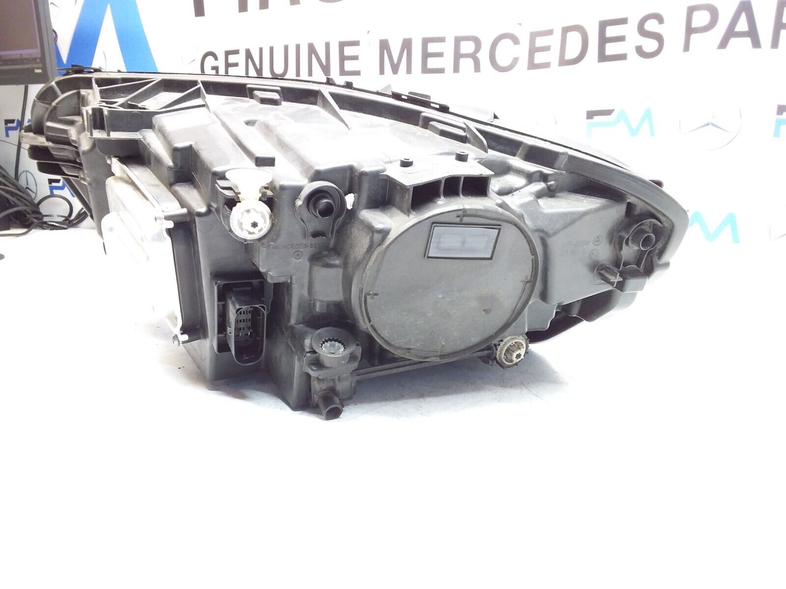 MERCEDES W118 CLA DRIVER O/S HEADLIGHT A1189068600 FMH83 LED HIGH PERFORM