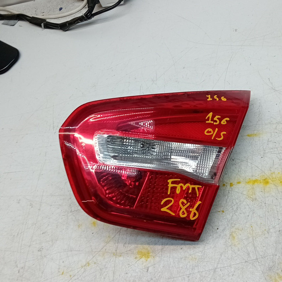 MERCEDES GLA X156 DRIVER RIGHT  REAR INNER TAIL LIGHT A1569060458 2015 FMT286