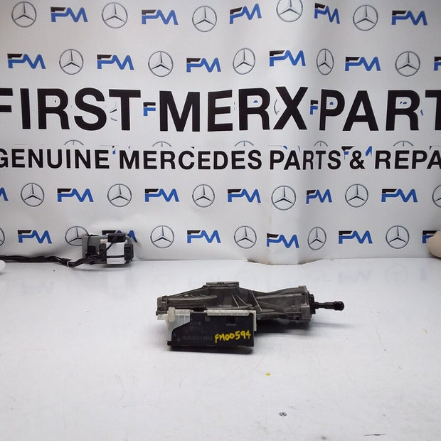 Mercedes C-CLASS W205 TAILGATE BOOT LIFT MOTOR FM00594 A2059000500 A2137605600