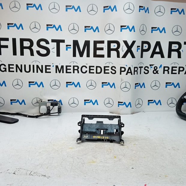 MERCEDES BENZ E-CLASS W213 RADIO STEREO HEAD UNIT BRACKET A2135455900  FM001310